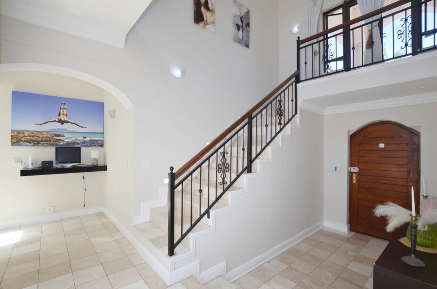 9 Bedroom Property for Sale in Sunset Beach Western Cape